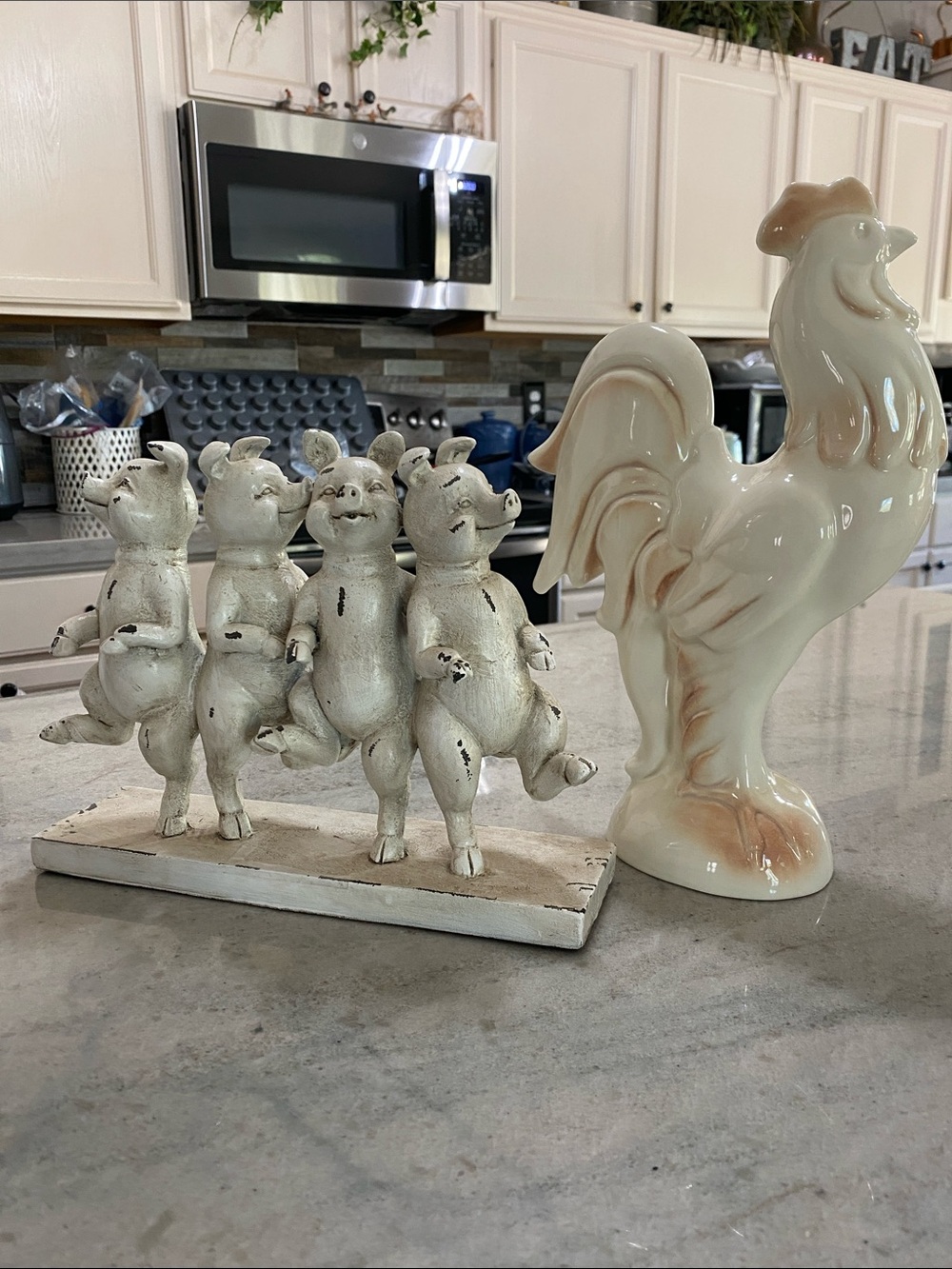Pier 1 Cream and White Dancing Pigs